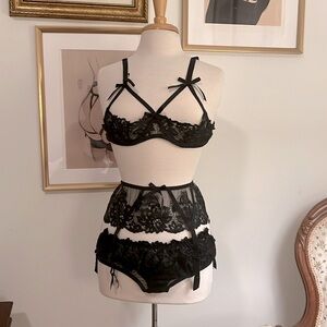 Agent Provocateur Cendrillon Set